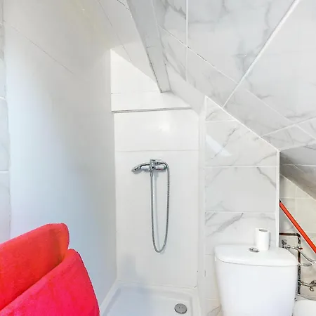 1 Bedroom Beautiful In