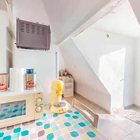 1 Bedroom Beautiful In Apartment