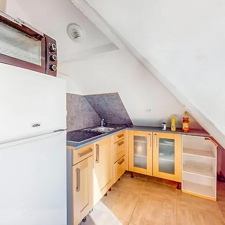 Apartment 1 Bedroom Beautiful In